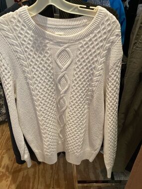 GAP White Cable-Knit Crewneck Sweater